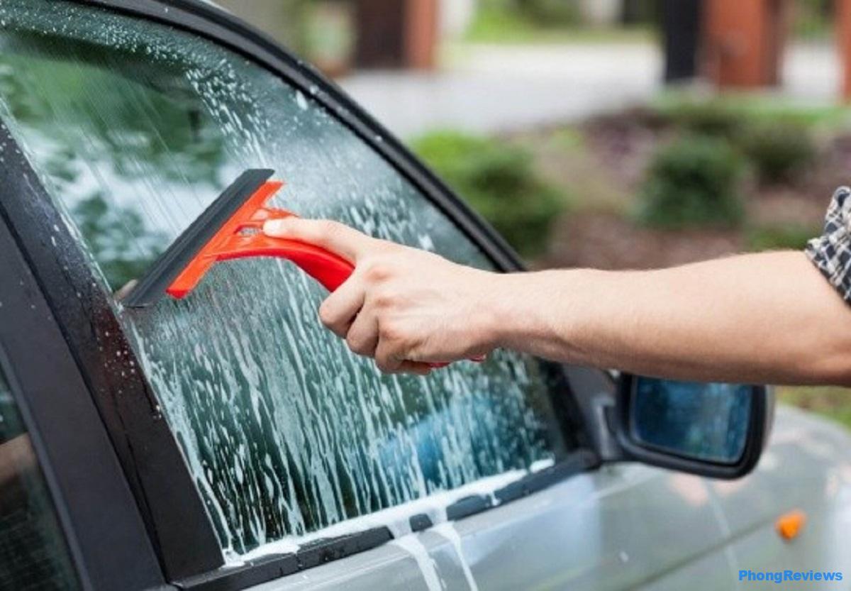 Top 5 Nước rửa kính ô tô nào tốt, sạch bóng được yêu thích